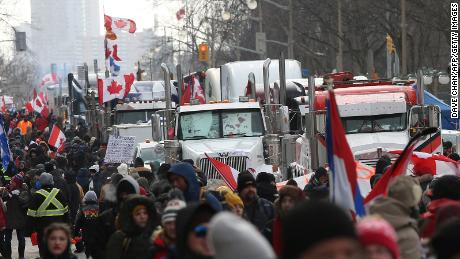 Fact check: Strong majority of Canadians oppose convoy protests, poll after poll finds
